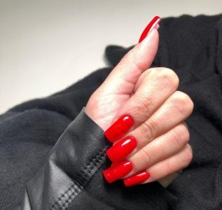 Decorazione unghie: i trend da seguire per una nail art alla moda